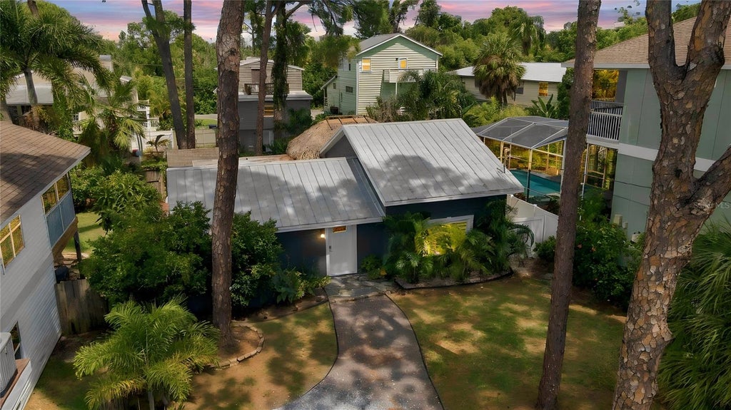 Photo of 839 Florida Avenue, Palm Harbor, FL 34683 (MLS # TB8542981)