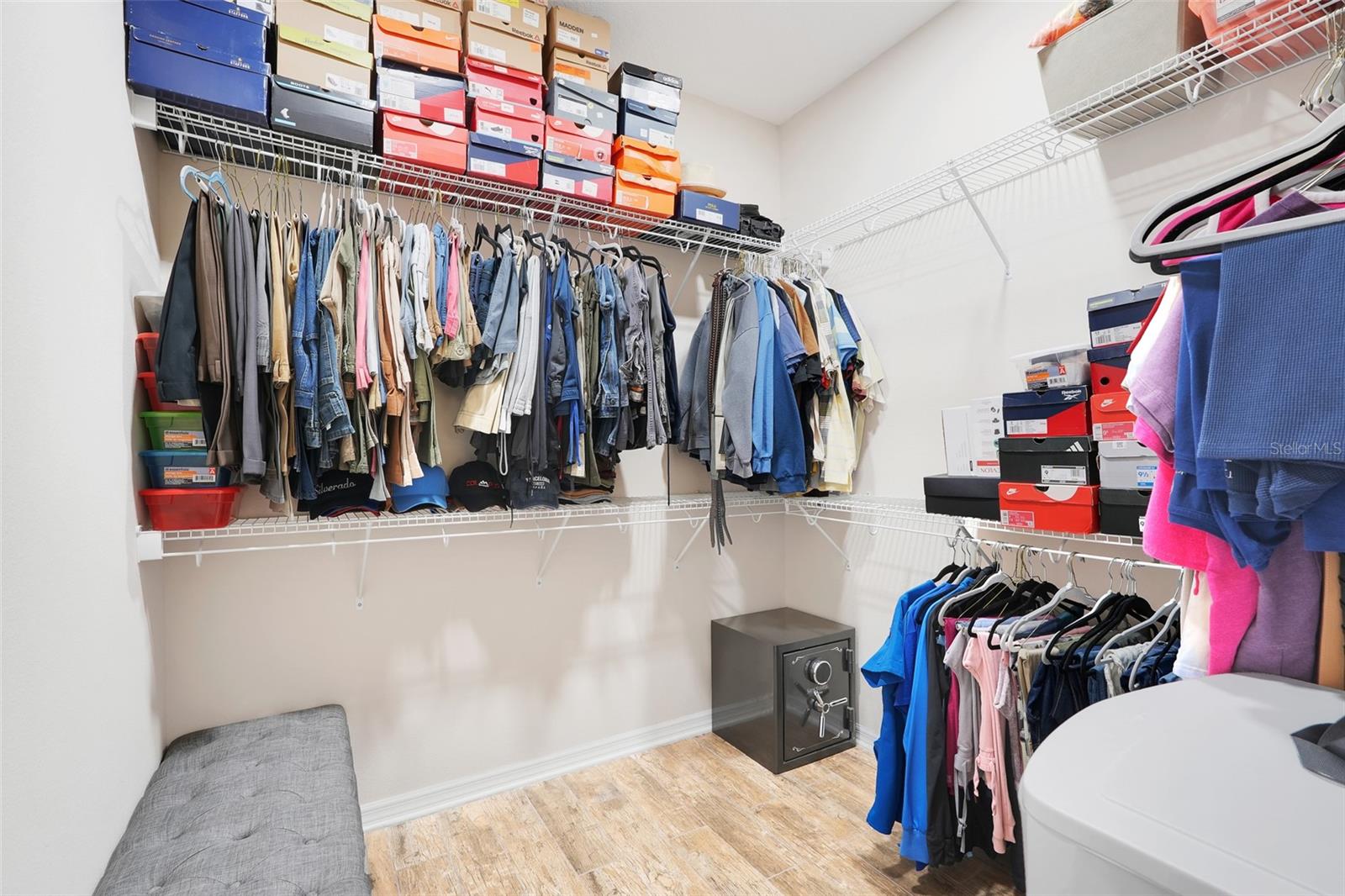 HUNTERS RUN PH 3 - Residential