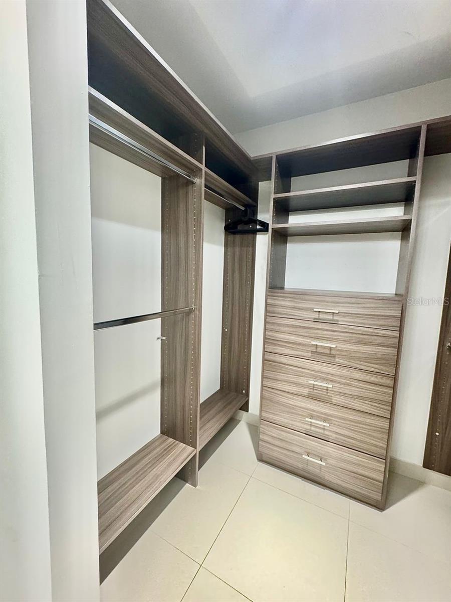 BAY HOUSE MIAMI - Residential