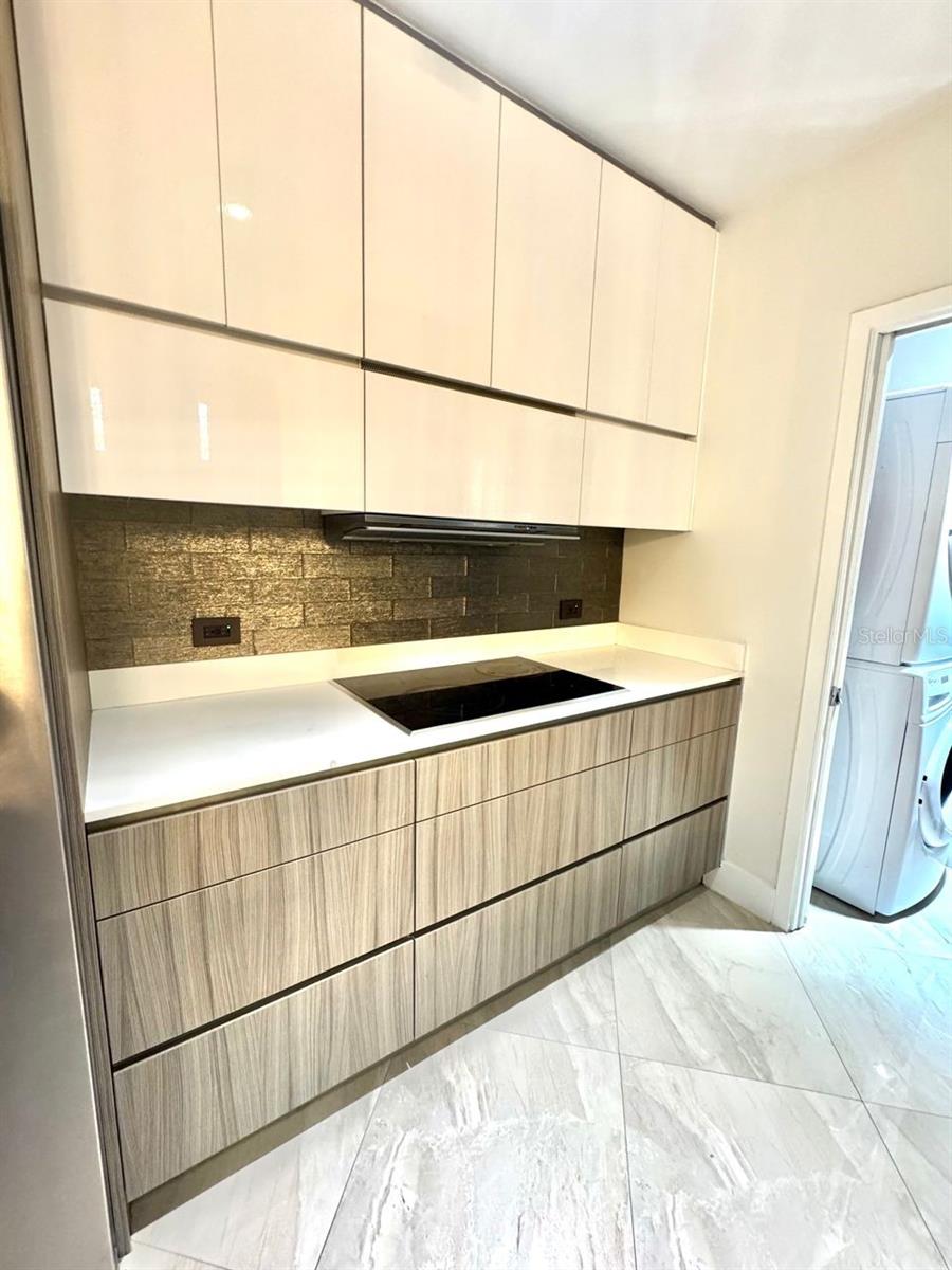 BAY HOUSE MIAMI - Residential