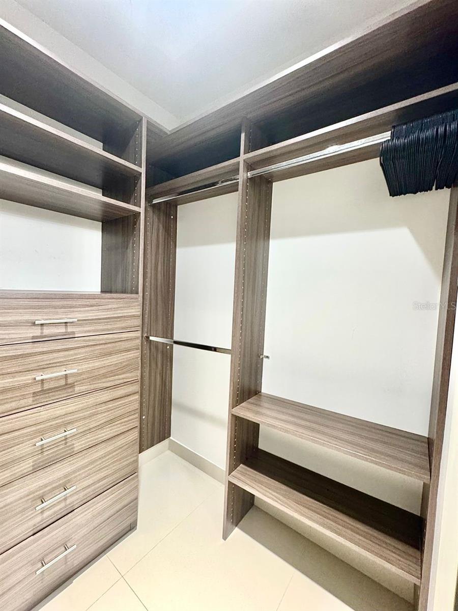 BAY HOUSE MIAMI - Residential