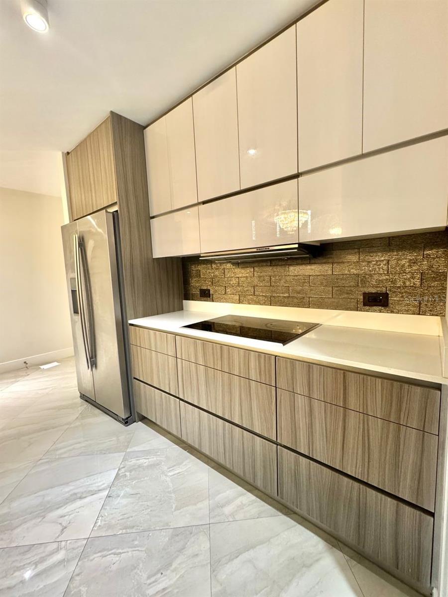 BAY HOUSE MIAMI - Residential