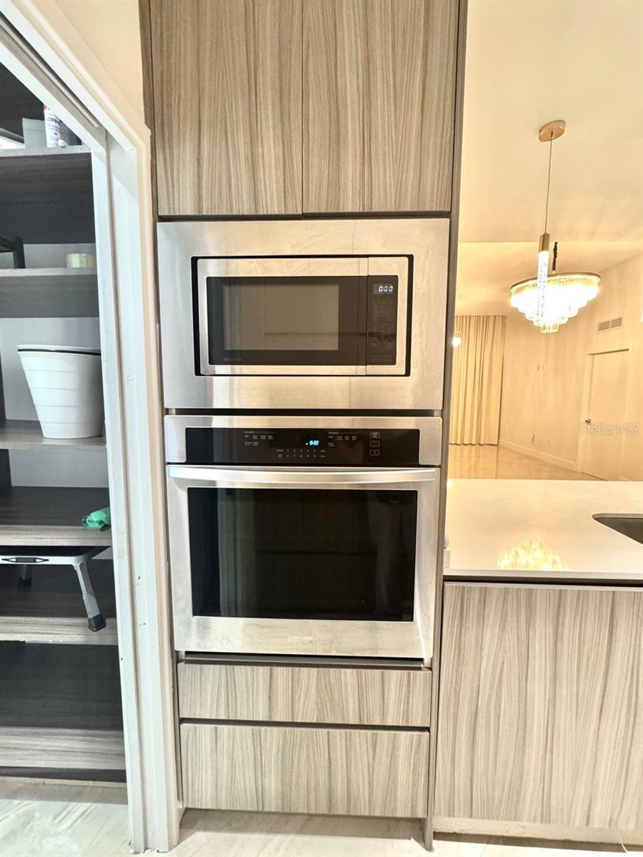 BAY HOUSE MIAMI - Residential