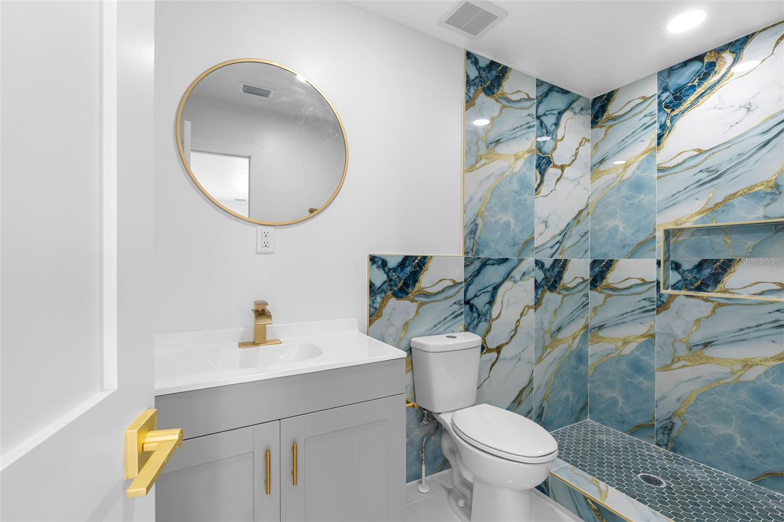 PINECREST VILLA ADD 1 - Residential