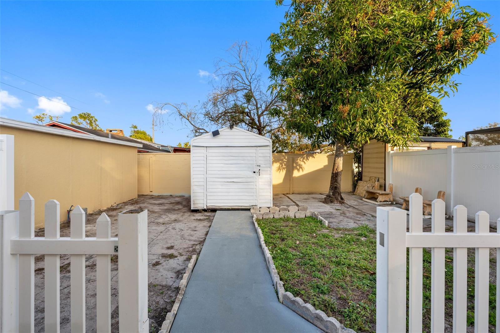 PINECREST VILLA ADD 1 - Residential