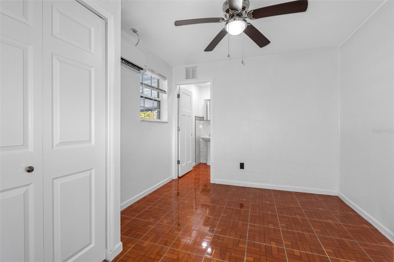 PINECREST VILLA ADD 1 - Residential