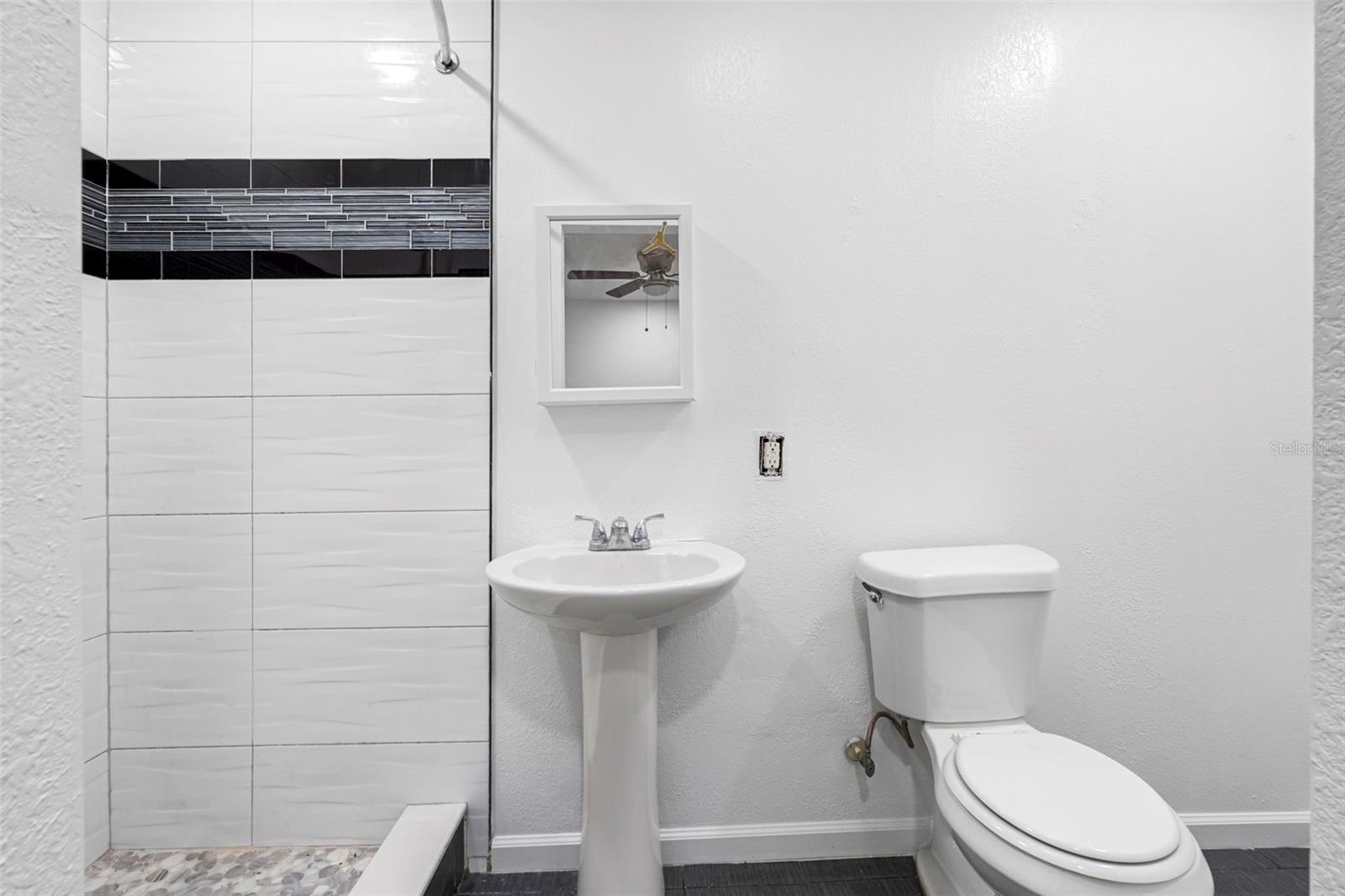 PINECREST VILLA ADD 1 - Residential