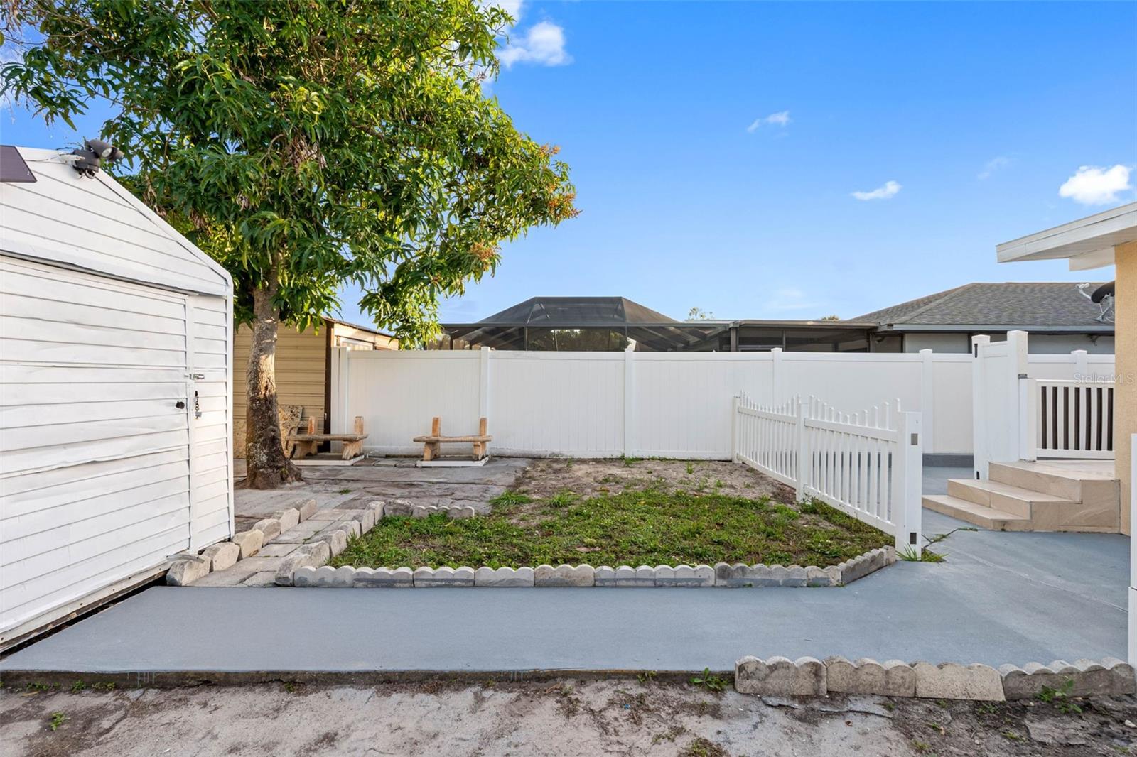 PINECREST VILLA ADD 1 - Residential