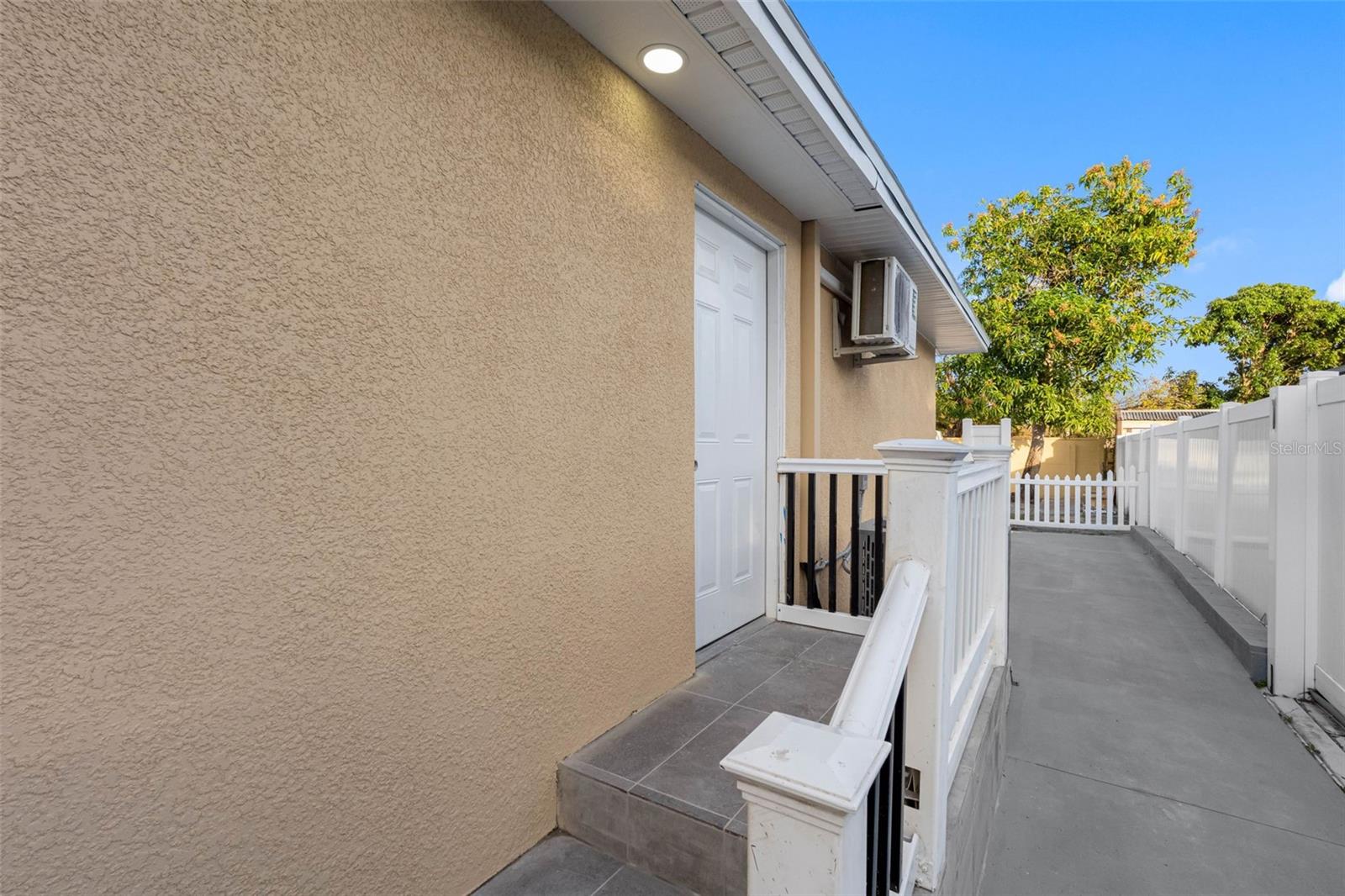 PINECREST VILLA ADD 1 - Residential