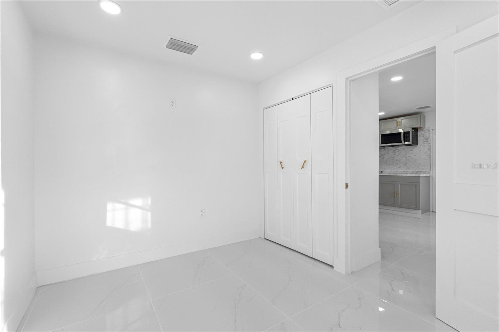 PINECREST VILLA ADD 1 - Residential