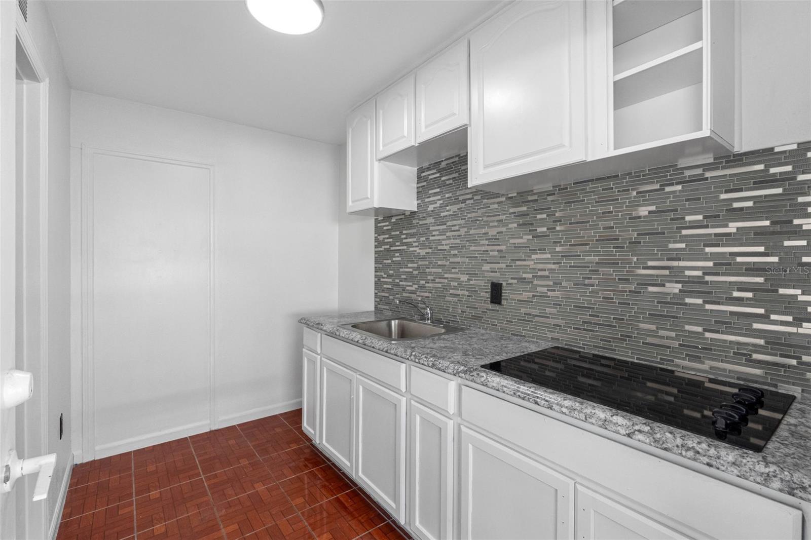 PINECREST VILLA ADD 1 - Residential