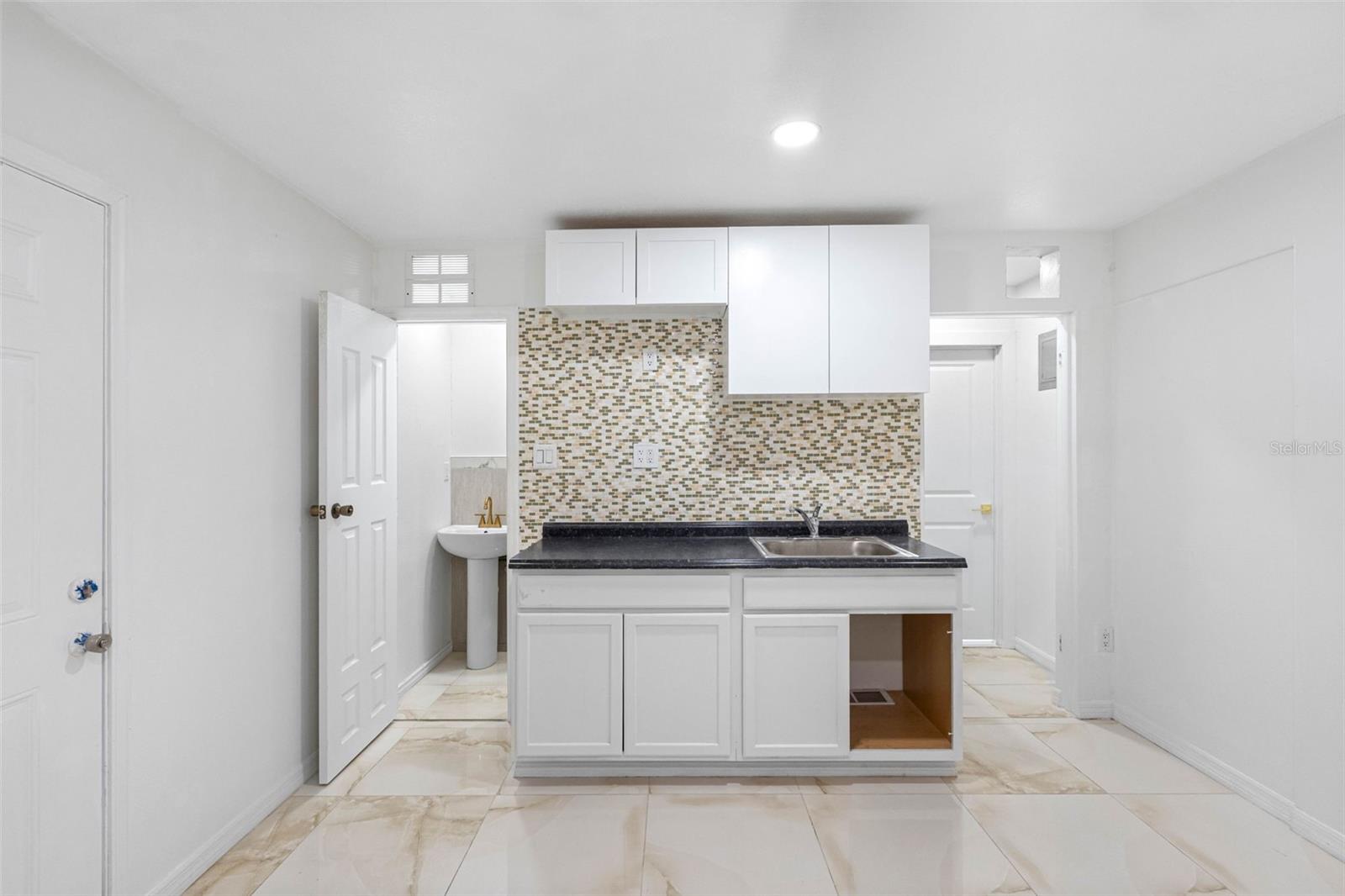 PINECREST VILLA ADD 1 - Residential