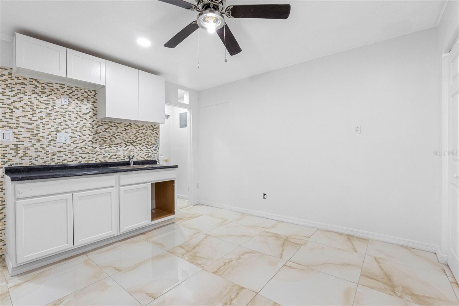 PINECREST VILLA ADD 1 - Residential