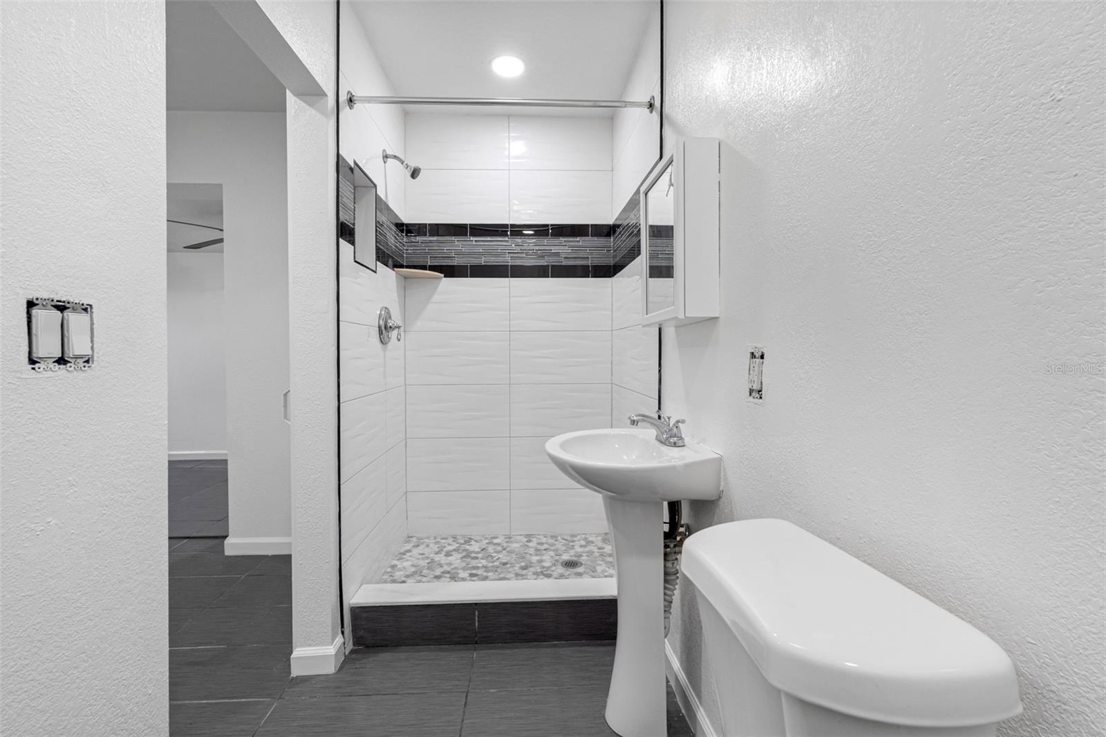 PINECREST VILLA ADD 1 - Residential