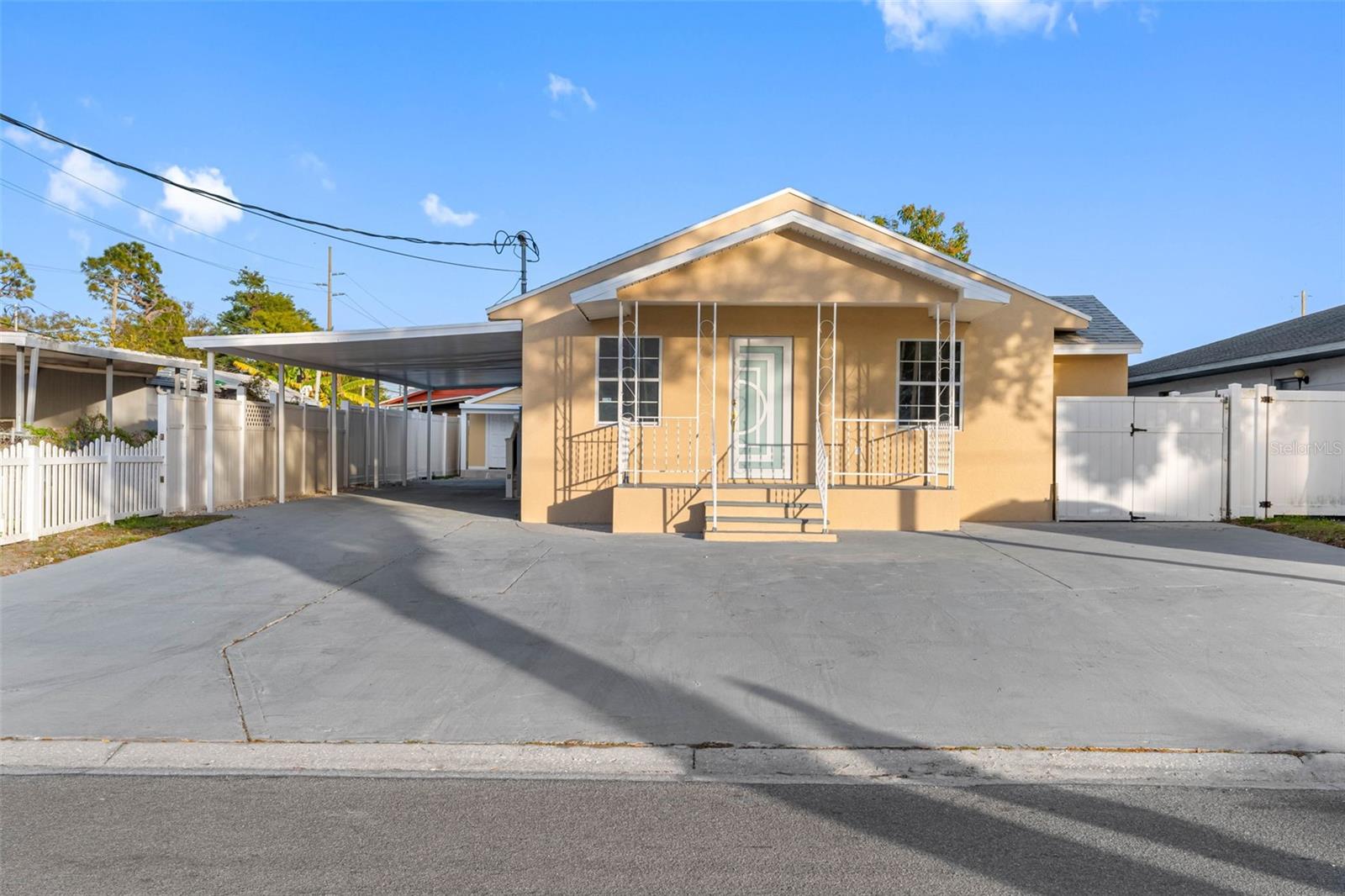 PINECREST VILLA ADD 1 - Residential