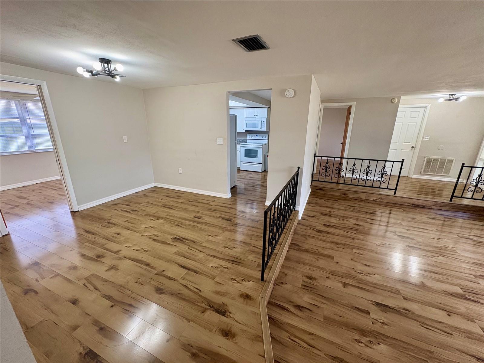 HOLIDAY GARDEN ESTATES - Residential