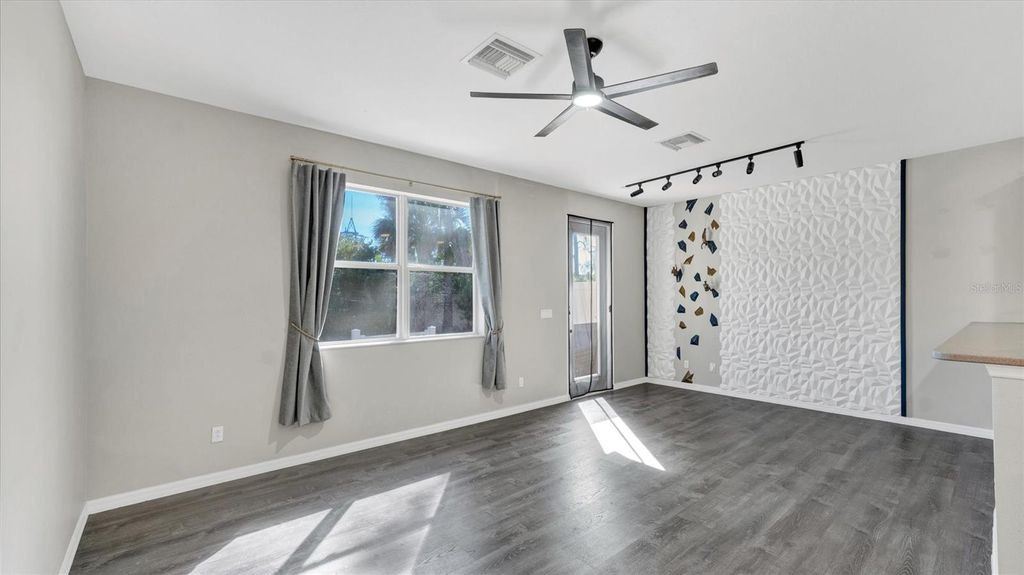 Photo of 13138 Sonoma Bend Place, Gibsonton, FL 33534 (MLS # A4669588)