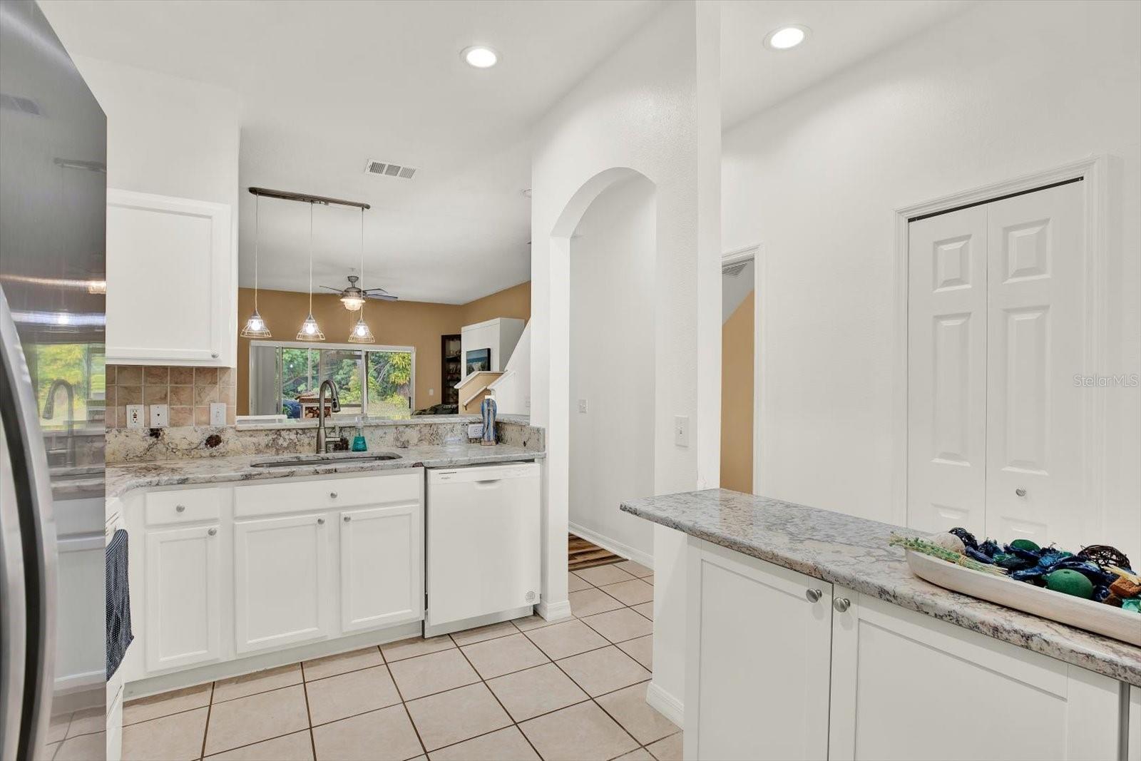 11162 KAPOK GRAND CIRCLE