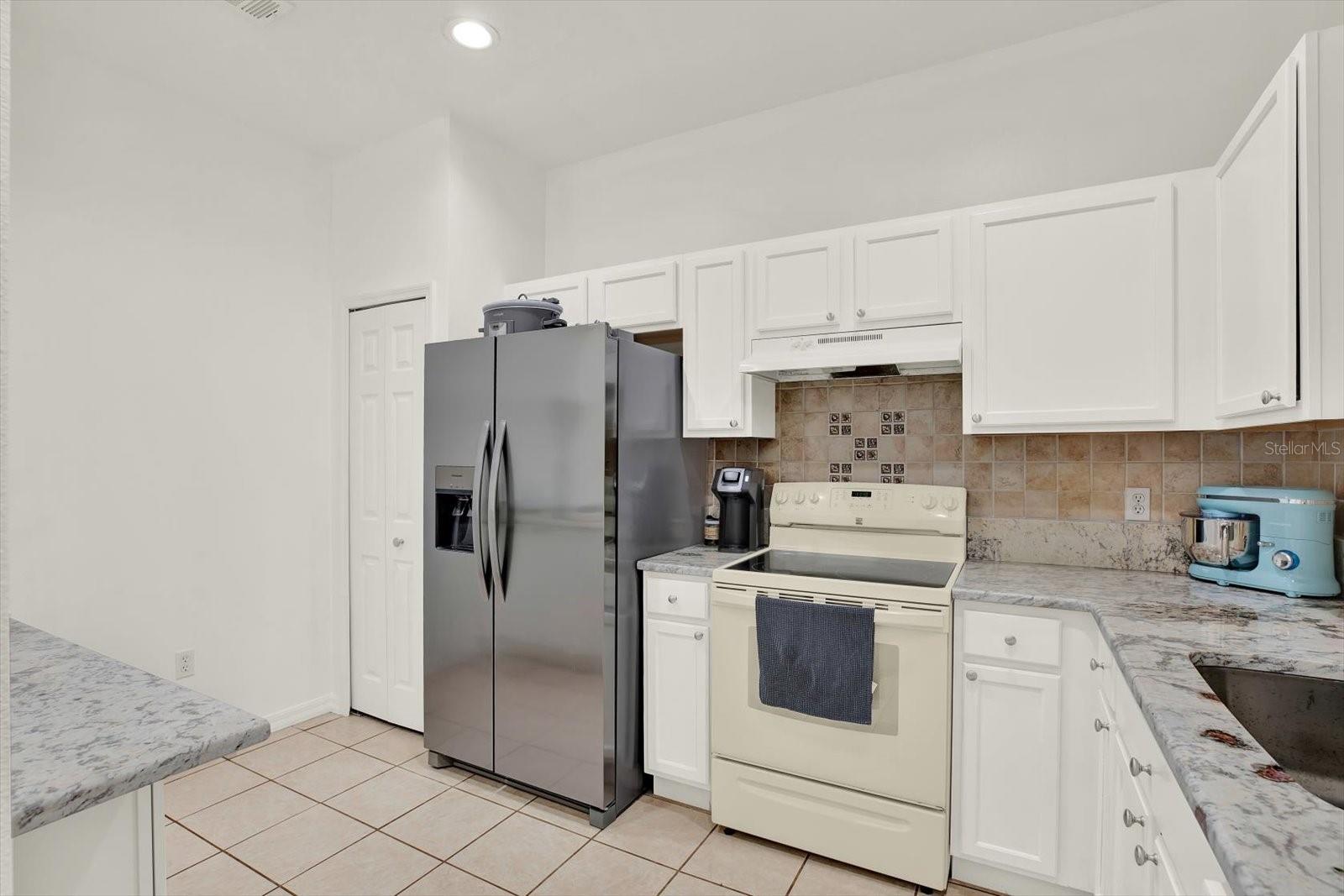 11162 KAPOK GRAND CIRCLE