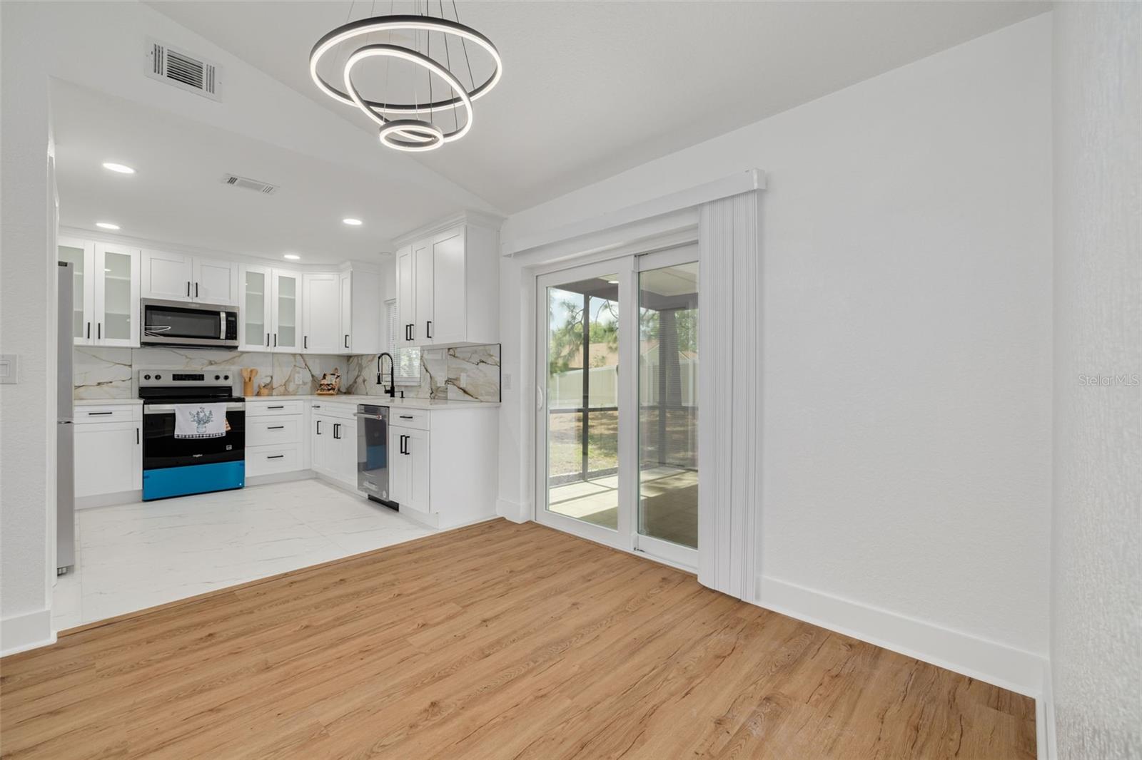 SPRING HILL - Residential