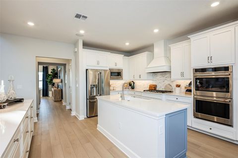 Tiny photo for 19326 Lochside Lane, Mount Dora, FL 32757 (MLS # O6369406)