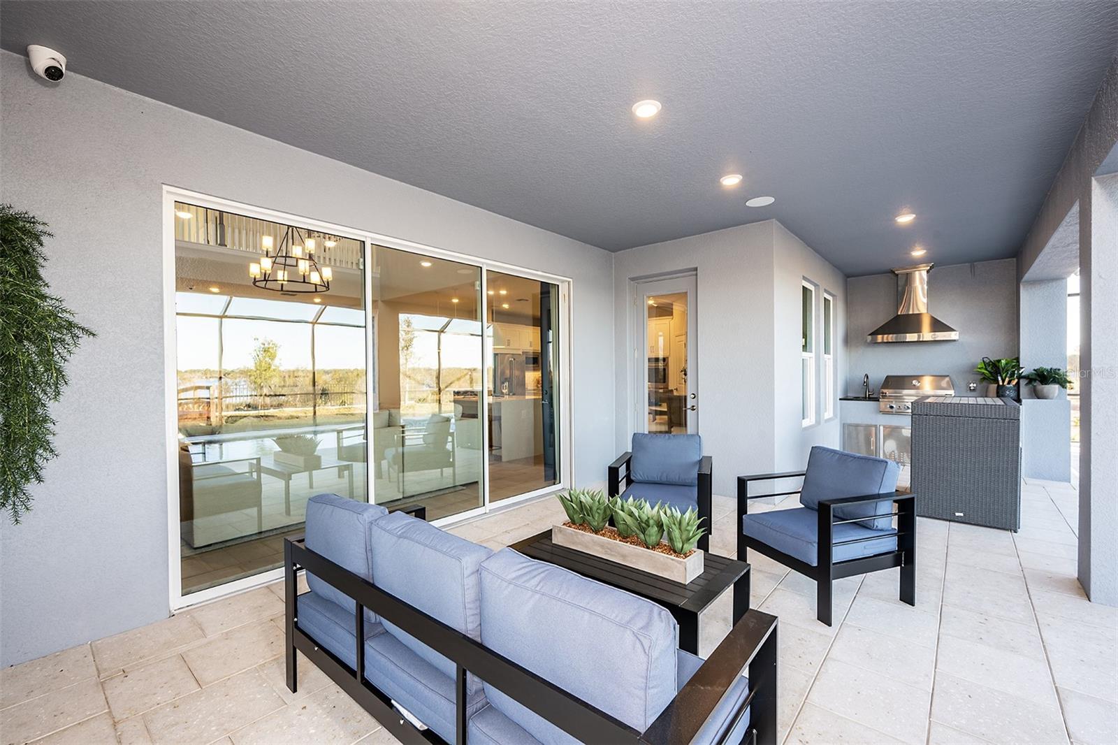 LOCHSIDE - Residential