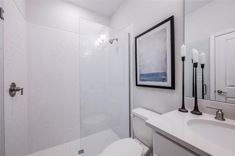 Tiny photo for 19326 Lochside Lane, Mount Dora, FL 32757 (MLS # O6369406)