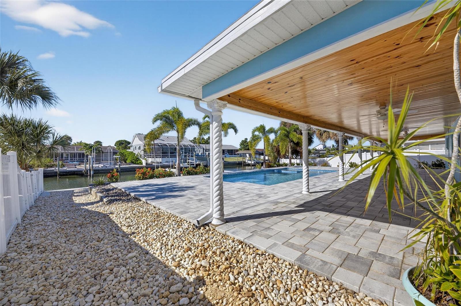 APOLLO BEACH UNIT 08 A RESUBDI - Residential Lease