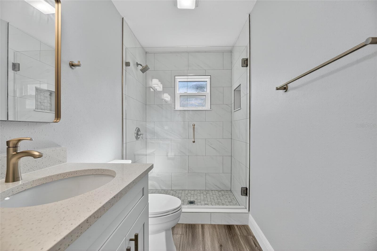 APOLLO BEACH UNIT 08 A RESUBDI - Residential Lease