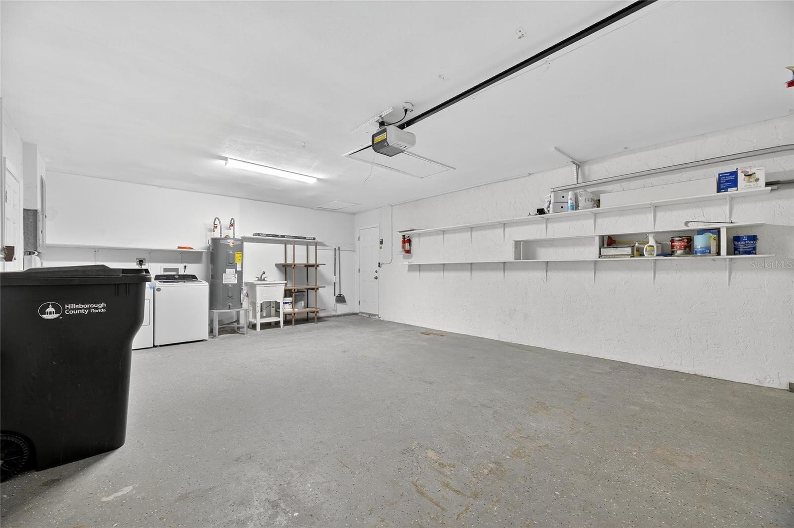 APOLLO BEACH UNIT 08 A RESUBDI - Residential Lease