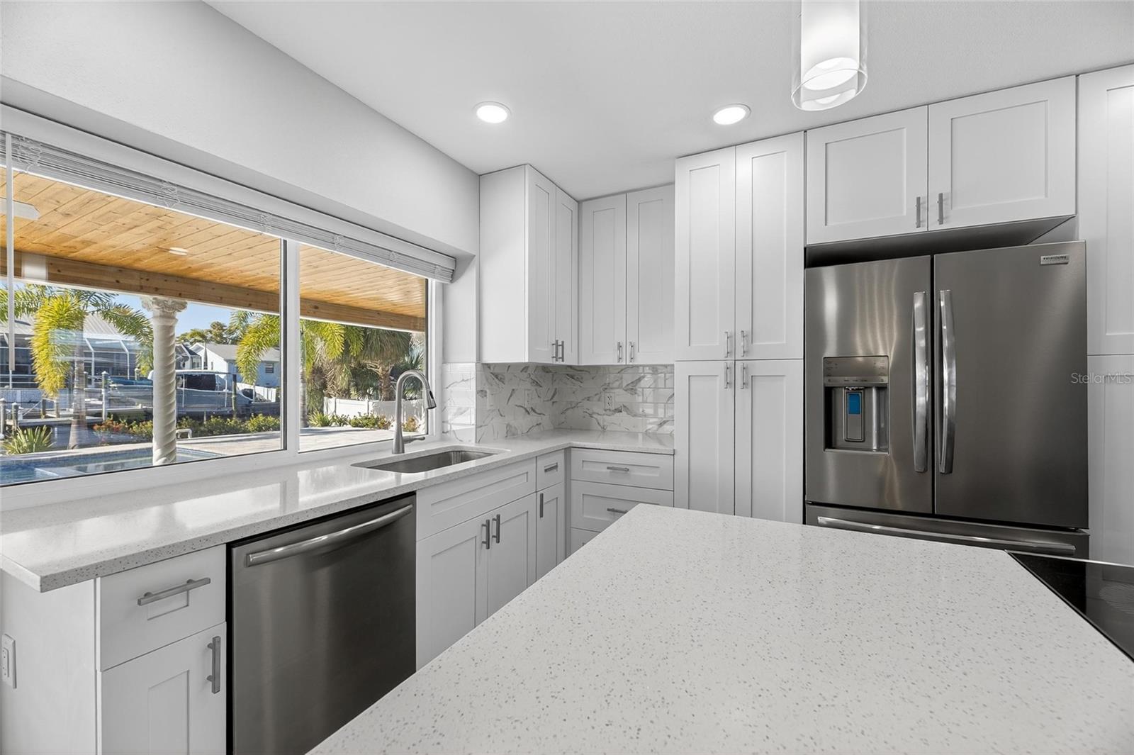 APOLLO BEACH UNIT 08 A RESUBDI - Residential Lease