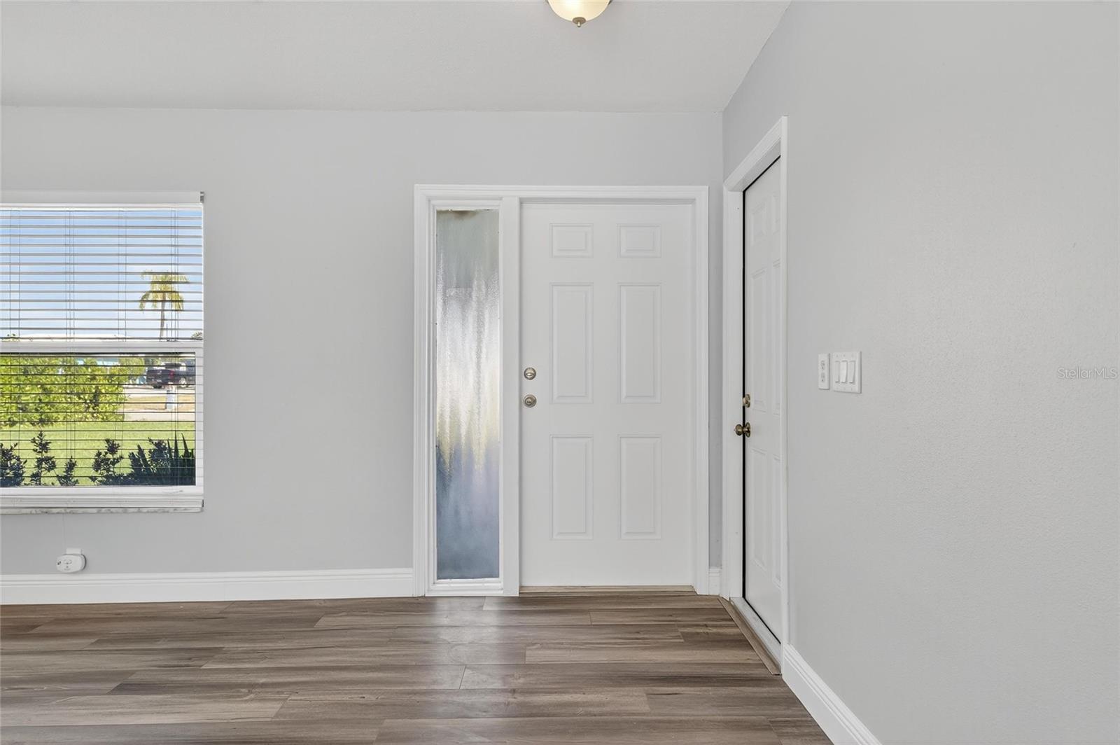 APOLLO BEACH UNIT 08 A RESUBDI - Residential Lease