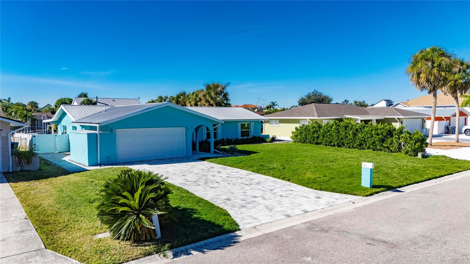 APOLLO BEACH UNIT 08 A RESUBDI - Residential Lease