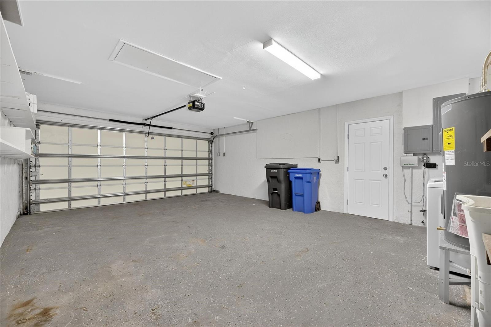 APOLLO BEACH UNIT 08 A RESUBDI - Residential Lease