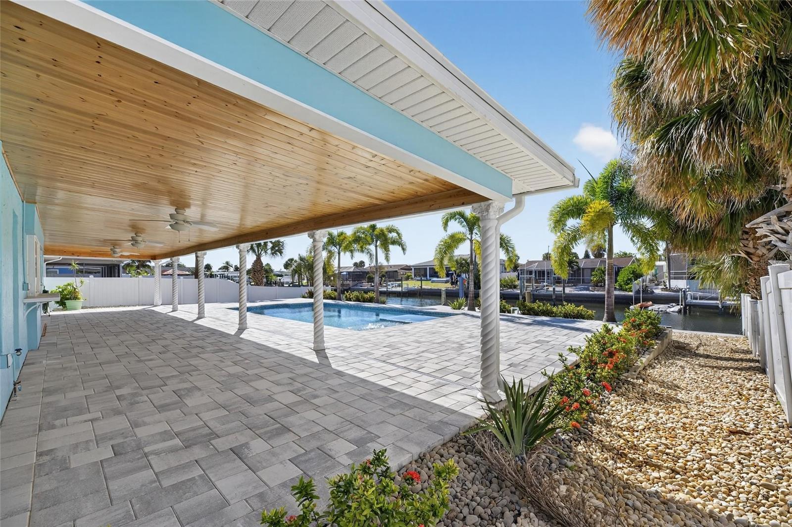 APOLLO BEACH UNIT 08 A RESUBDI - Residential Lease