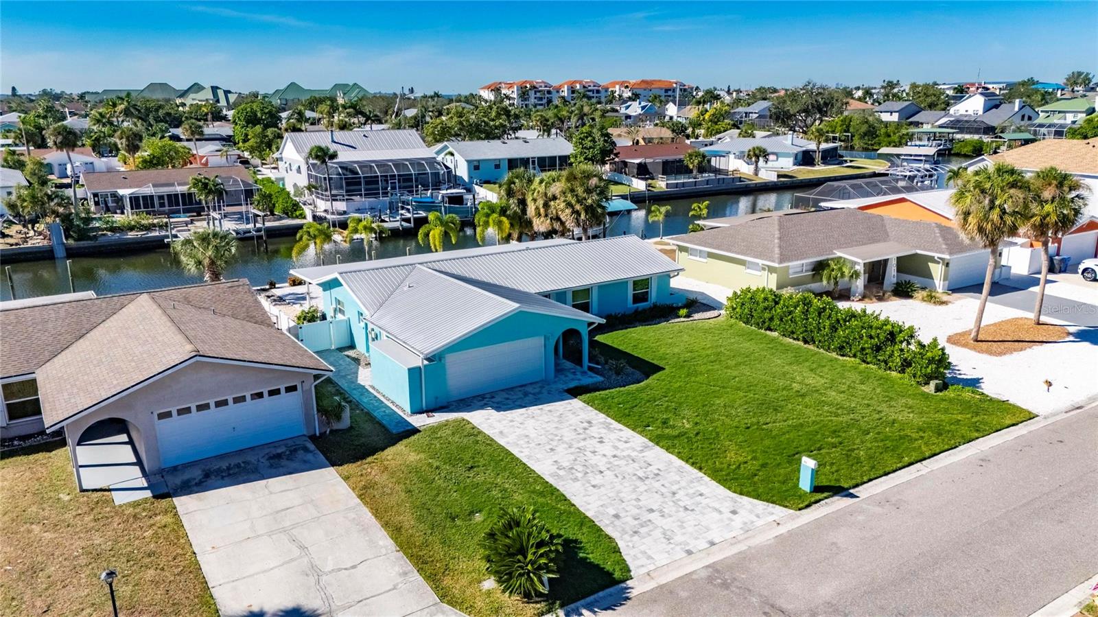 APOLLO BEACH UNIT 08 A RESUBDI - Residential Lease