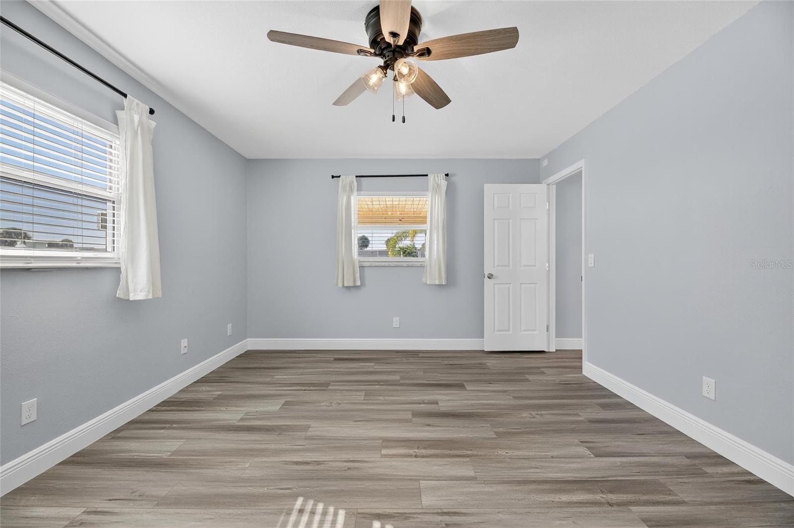 APOLLO BEACH UNIT 08 A RESUBDI - Residential Lease