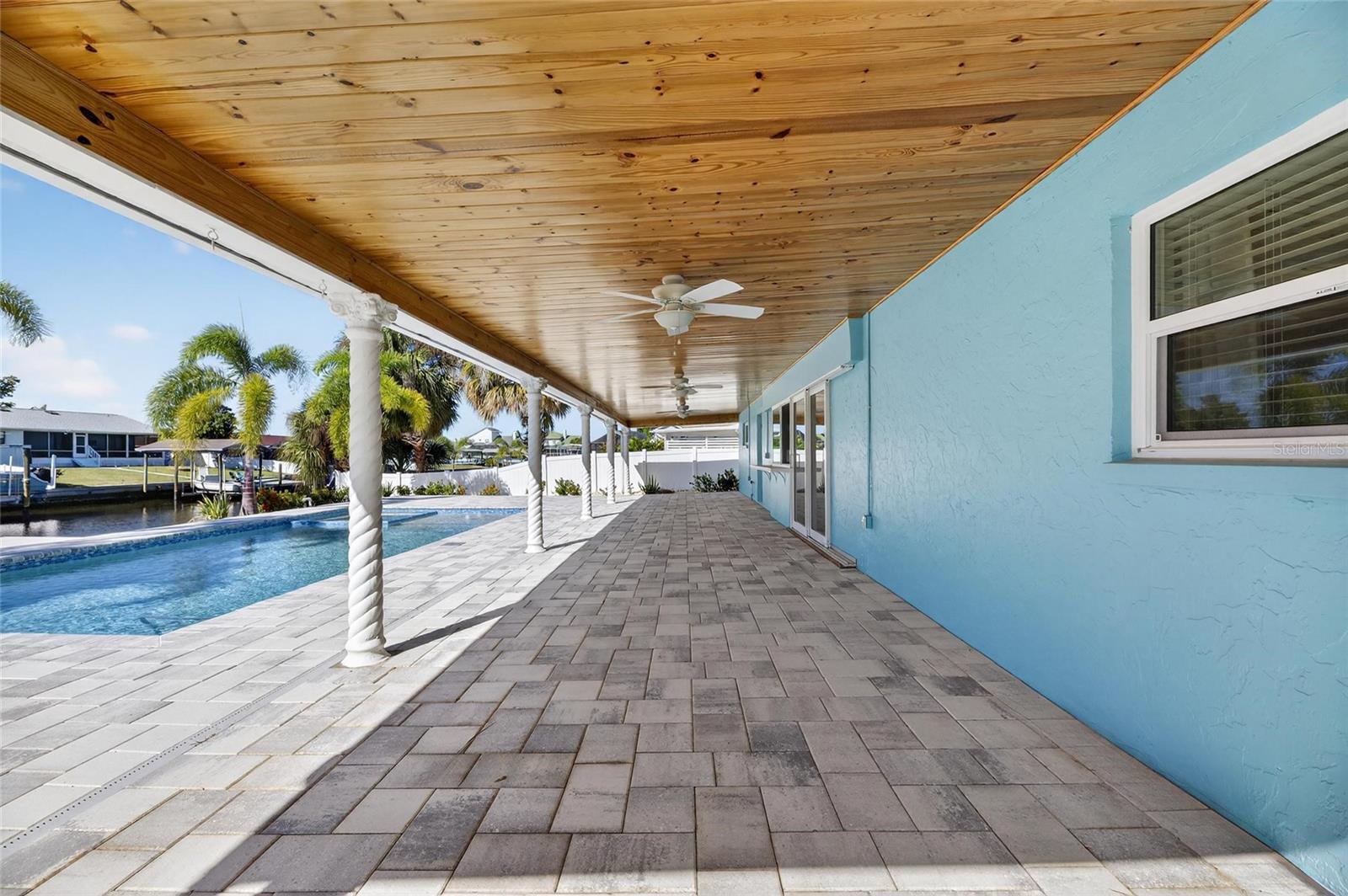 APOLLO BEACH UNIT 08 A RESUBDI - Residential Lease