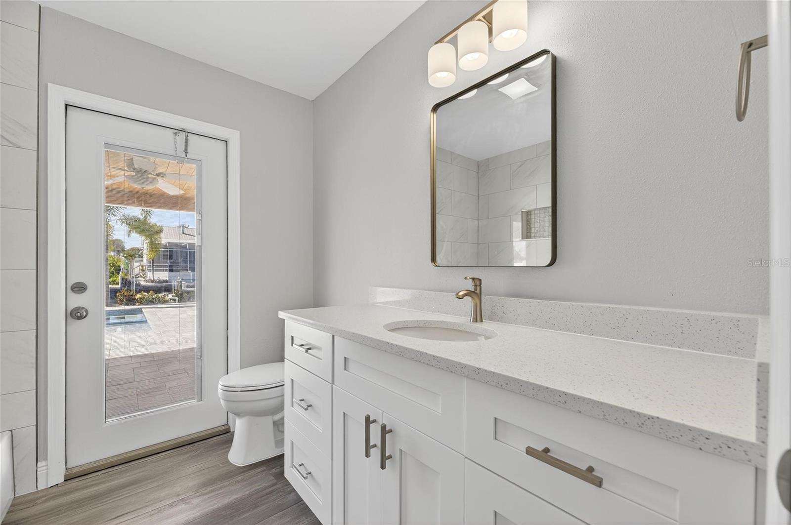 APOLLO BEACH UNIT 08 A RESUBDI - Residential Lease