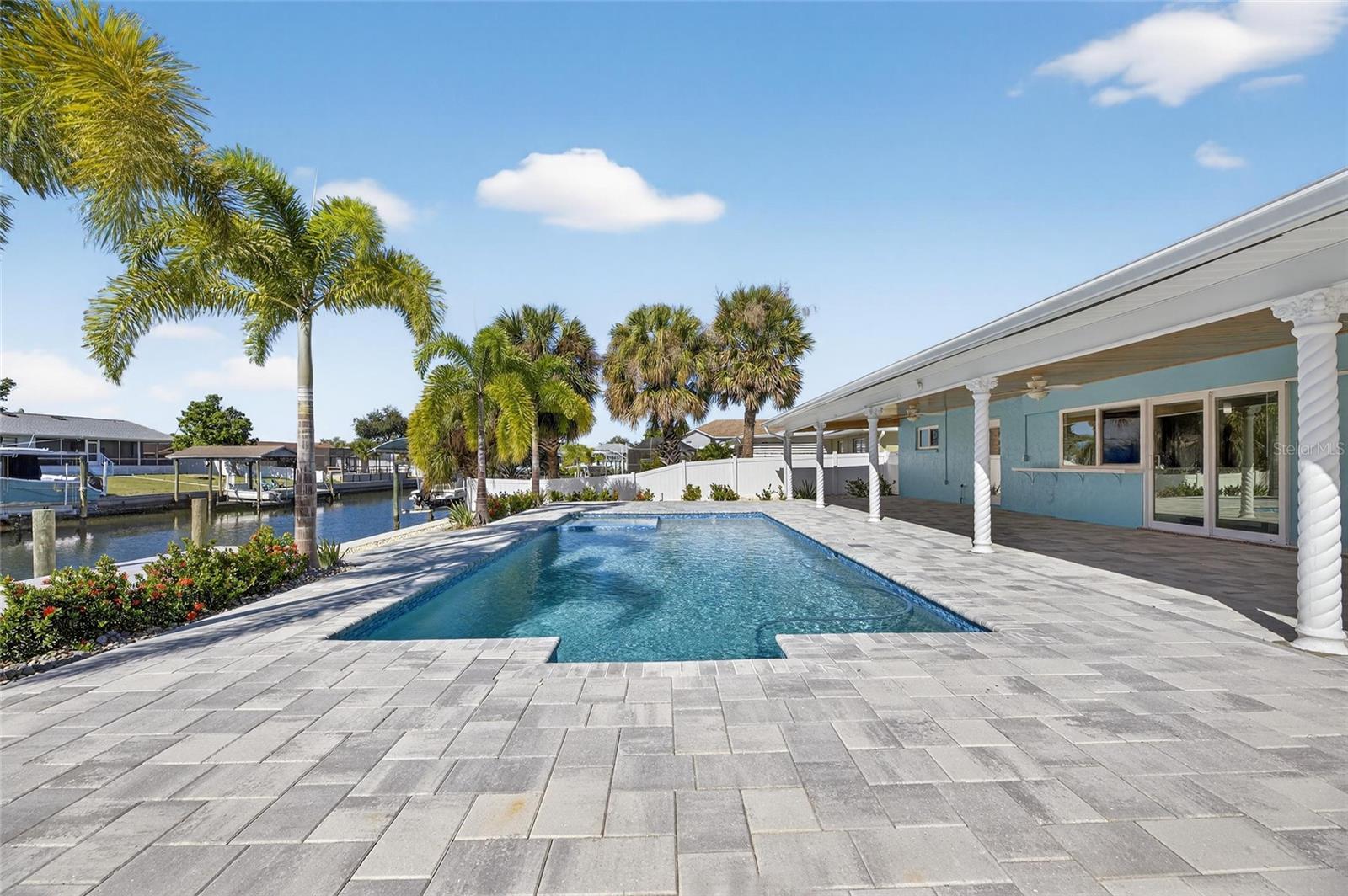 APOLLO BEACH UNIT 08 A RESUBDI - Residential Lease