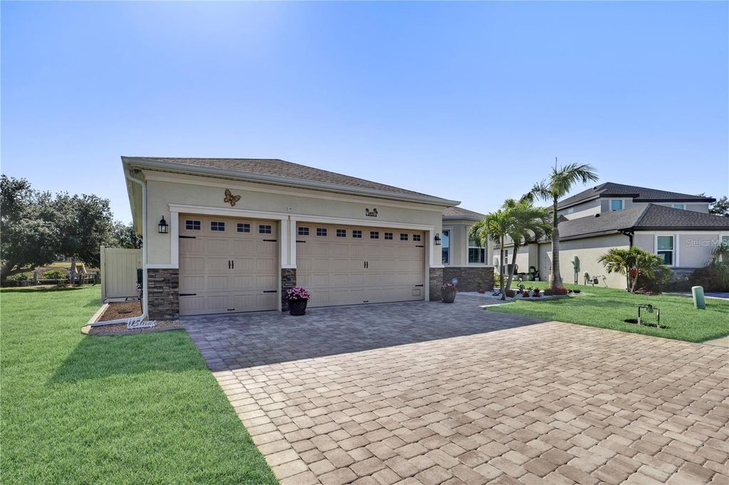 Photo of 5497 56th Court E, Bradenton, FL 34203 (MLS # S5140891)