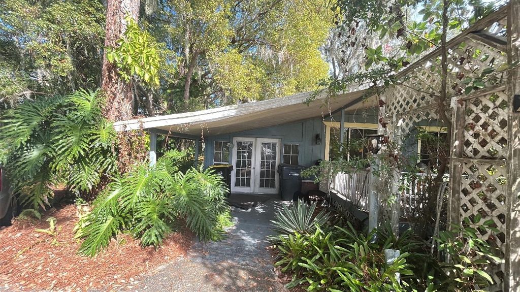 Photo of 2208 Lois Boulevard, Lake Alfred, FL 33850 (MLS # TB8466565)