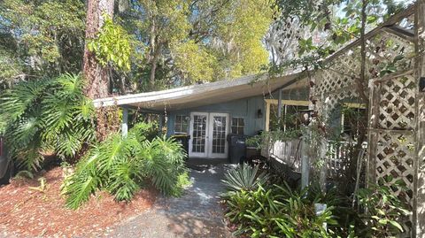 Photo of 2208 Lois Boulevard, Lake Alfred, FL 33850 (MLS # TB8466565)