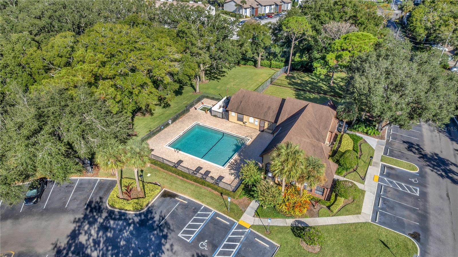 355 LAKEPOINTE DRIVE 102