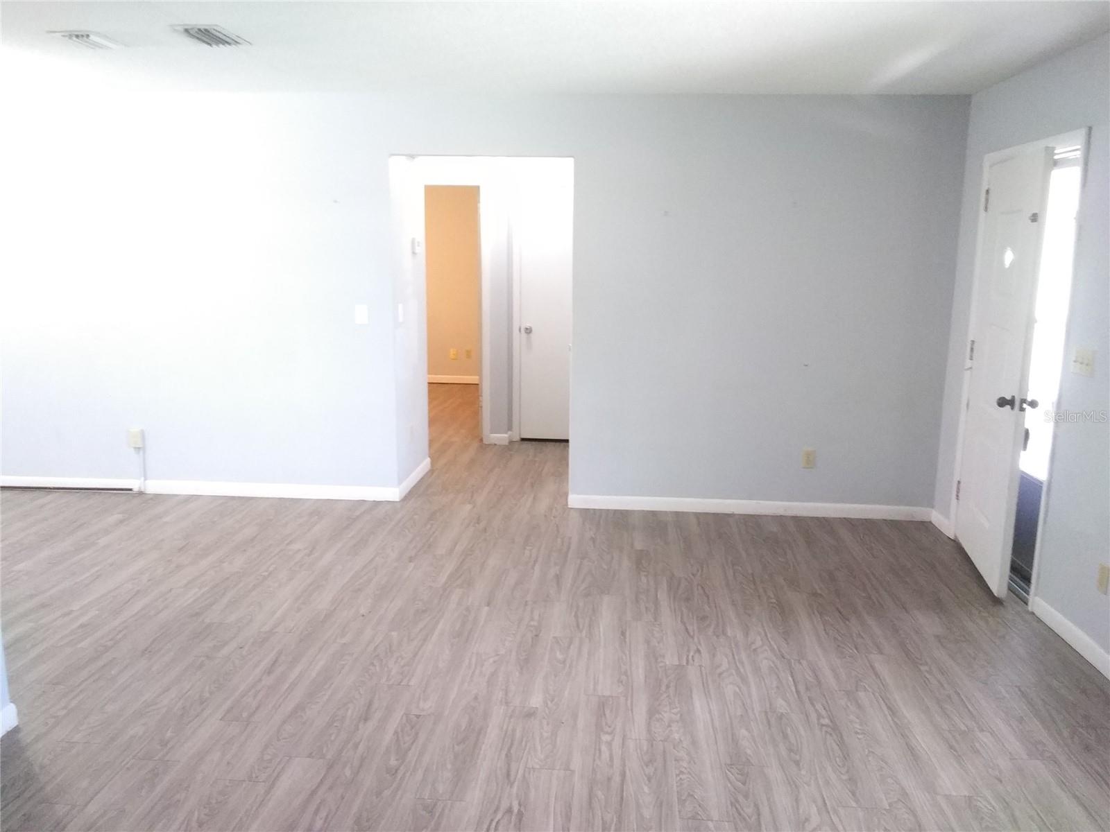 9529 E VILLAGE GREEN CIRCLE