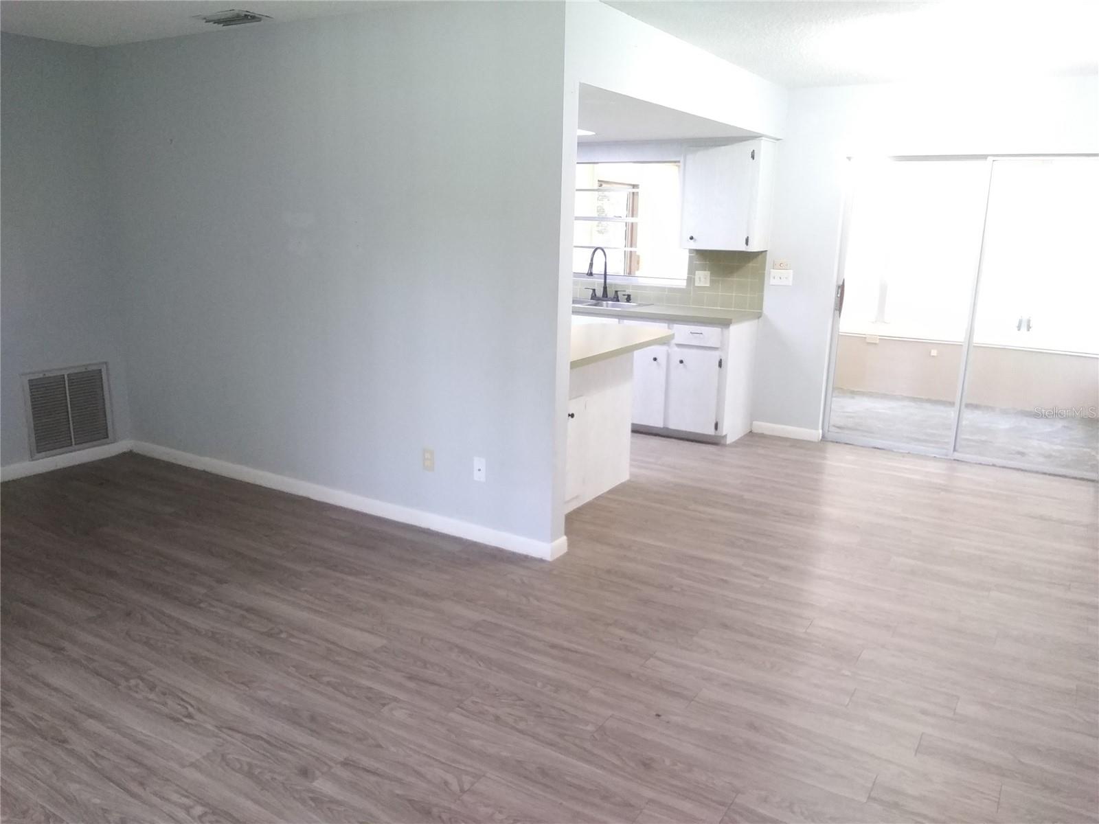 9529 E VILLAGE GREEN CIRCLE