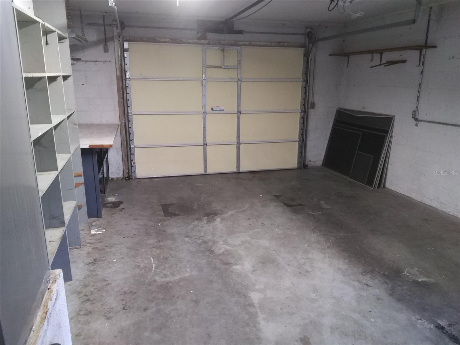 VILLAGE GREEN UNIT 01 - Residential Lease