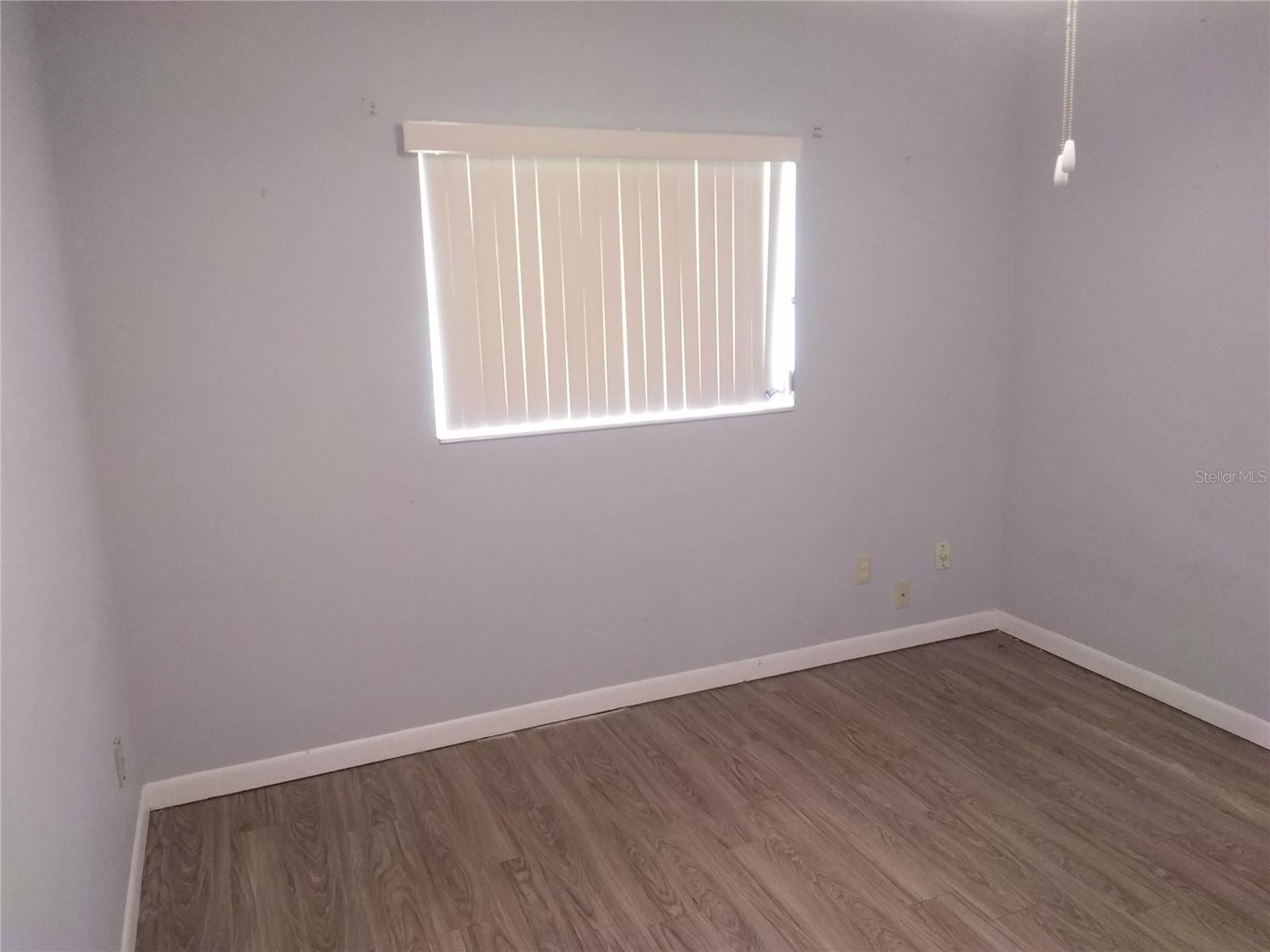 VILLAGE GREEN UNIT 01 - Residential Lease