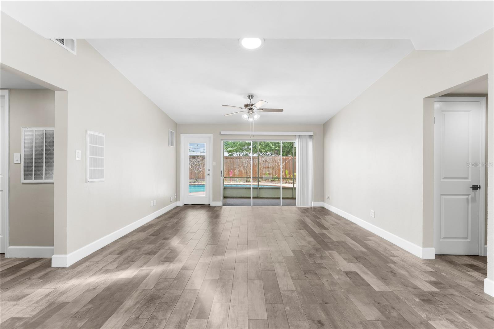 DOVER SHORES FOURTH ADD - Residential