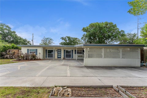 Photo of 1519 Dunsany Avenue, Orlando, FL 32806 (MLS # O6402636)